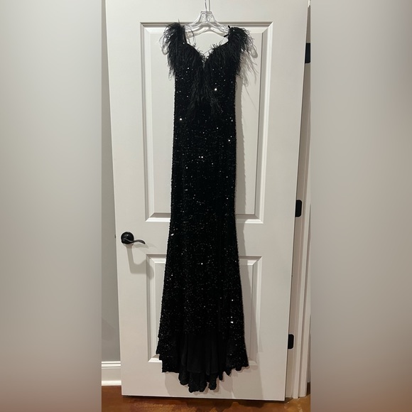Alyce Paris Black Sequin Formal Dress Style 61373 Size: 0 - Picture 11 of 14